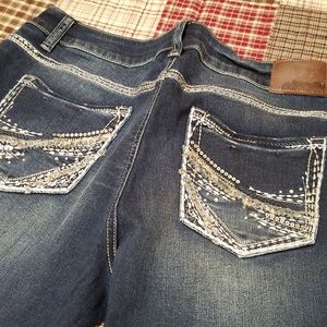 Maurices Boot Cut Size 15/16 Regular